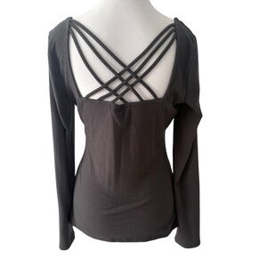 Nine Britton Back Cut Out Detail Knit Top Gray